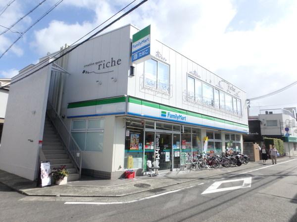 コンビニ