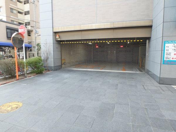 エイヴィスタワー西宮 駐車場