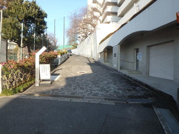 グランドヒル西宮高座台マンションＡ棟 駐車場