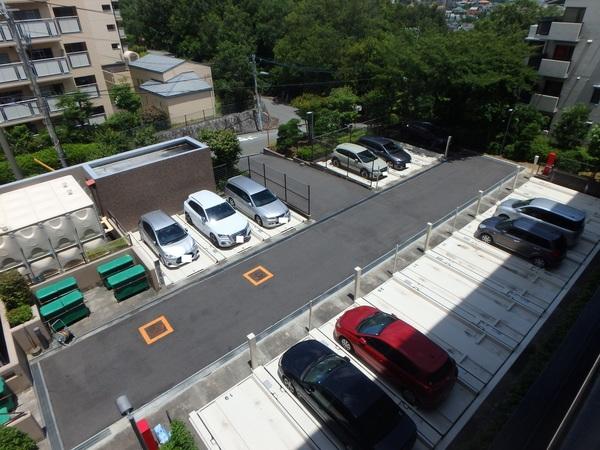 ステイツ苦楽園ガーデンヒルズ 駐車場