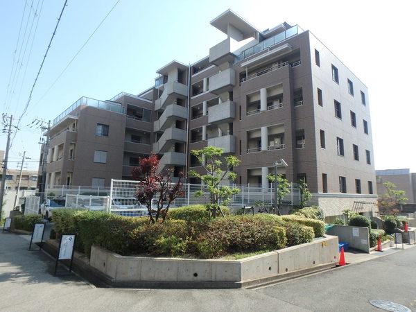 ロイヤル西宮ヒルズ 外観