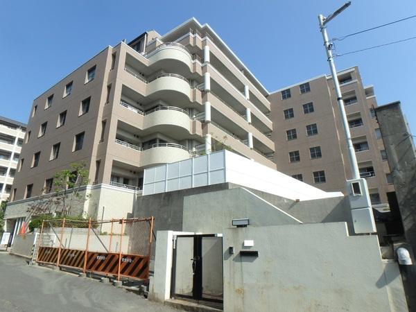 ロイヤル西宮ヒルズ 外観