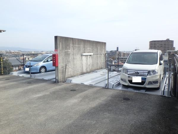 ヴェルビュ西宮門戸 駐車場