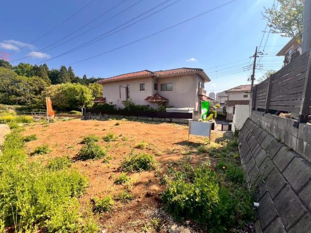 閑静な住宅街に位置する住宅用地。注文住宅用地としてご検討いただけます。弊社は千葉市内を中心に年間約80棟を建築するZEHビルダーです！多彩な建築プランをご用意しています。