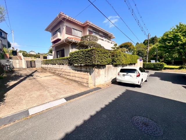グランファミーロユーカリが丘1 前面道路含む現地写真