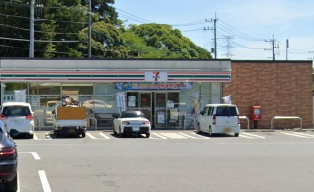 セブンイレブン八街滝台店
