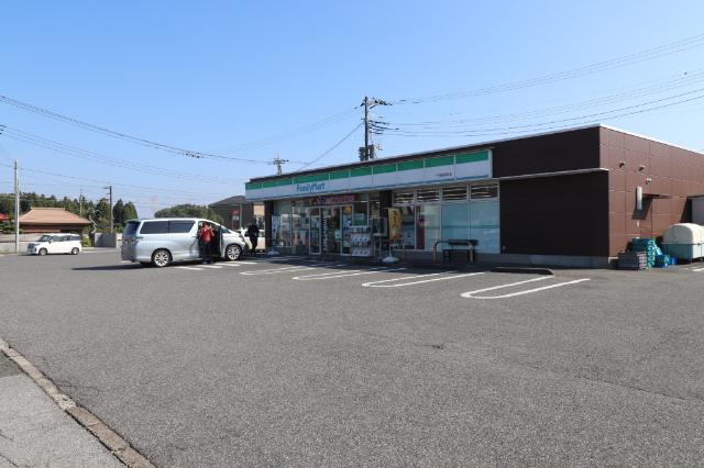 ファミリーマート千葉越智町店