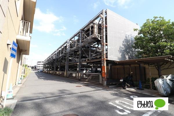 ライネスシティ千葉みなと 駐車場
