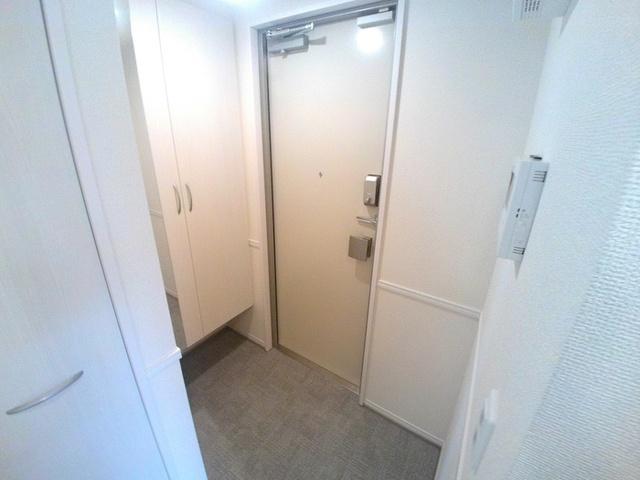 ラフィネ港明（305） 玄関