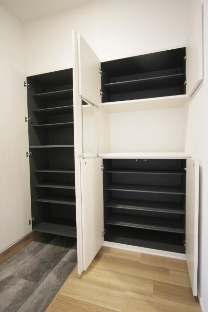 名古屋市中川区元中野町一戸建 その他