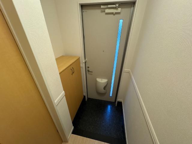 アルモ　かたばみ 玄関