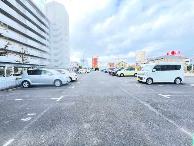 丸米荘 駐車場