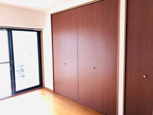 荘苑南久屋 収納