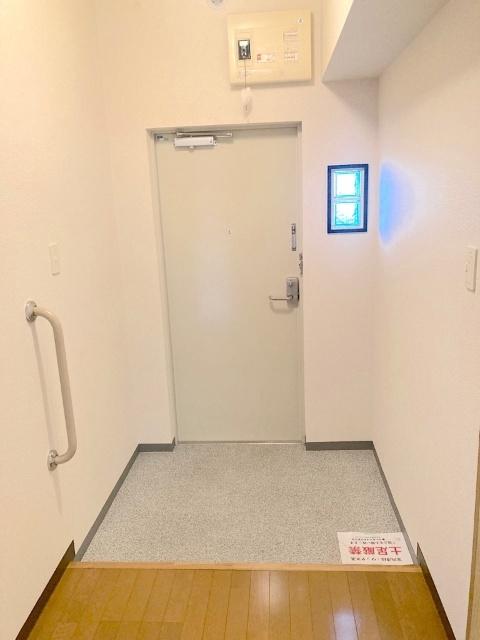 シティファミリーみなと 玄関