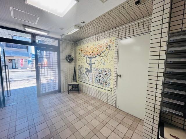 アートライフタケセイ　本館（4D） エントランス