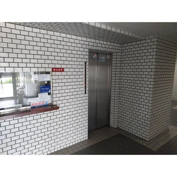イトーピア六番町マンション ロビー