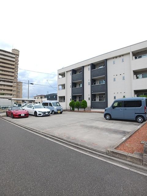 アリビエ　Ⅰ（303） 駐車場