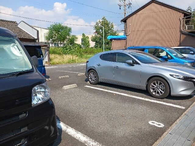 サニーコート月島（103） 駐車場