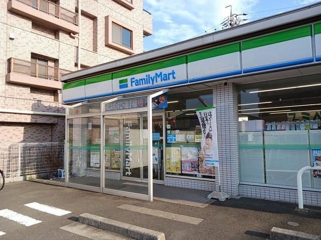 セブンイレブン：600m