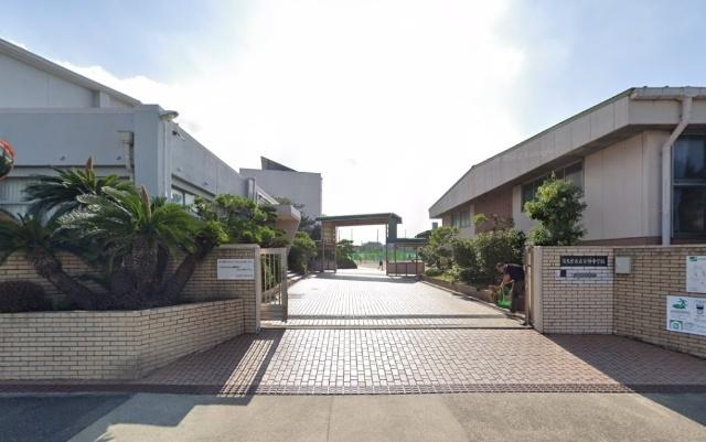 名古屋市立宝神中学校：1143m