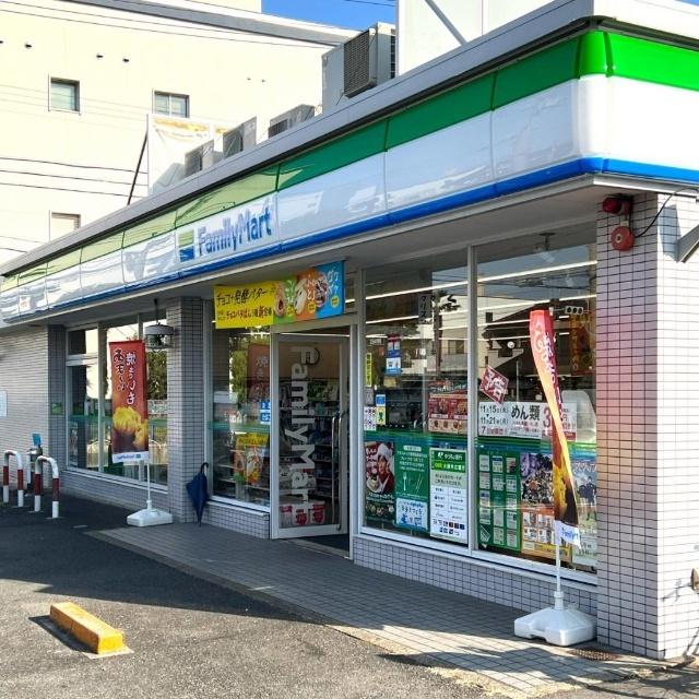 ファミリーマート氷室町店：334m