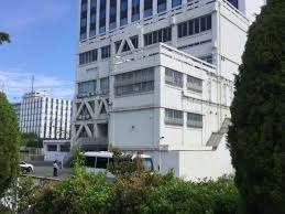 港警察署分庁舎：415m