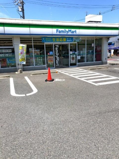 ファミリーマート名南星崎店：347m