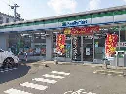 ファミリーマート当知住宅東店：318m