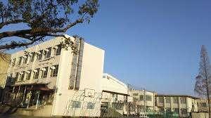 名古屋市立汐路中学校：541m