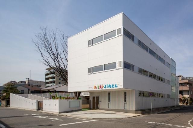 享栄幼稚園：537m