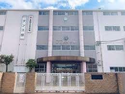 名古屋市立桜台高校：1327m