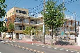 幼保連携型認定こども園黎明保育園：685m