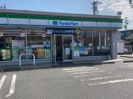 ファミリーマート中島新町四丁目店：553m