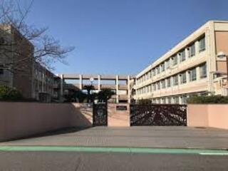 名古屋市立長良中学校：791m
