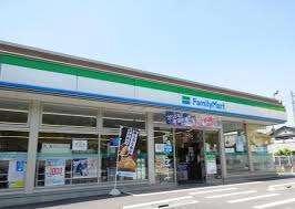 ファミリーマート熱田白鳥三丁目店：454m