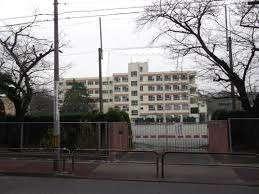 名古屋市立陽明小学校：803m