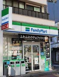 ファミリーマート中央市場前店：453m
