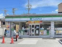 ファミリーマート名南豊三丁目店：94m