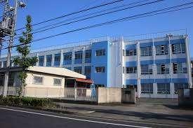 名古屋市立南陽中学校：607m