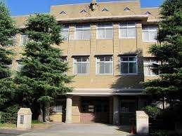 私立南山中学校：1376m