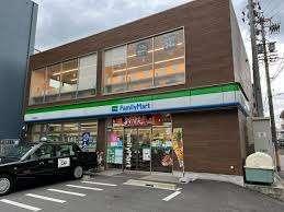 ファミリーマート尾頭橋通店：117m
