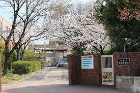 名古屋市立港南中学校：570m