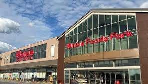 ベイシアフーズパーク名古屋みなと店：663m