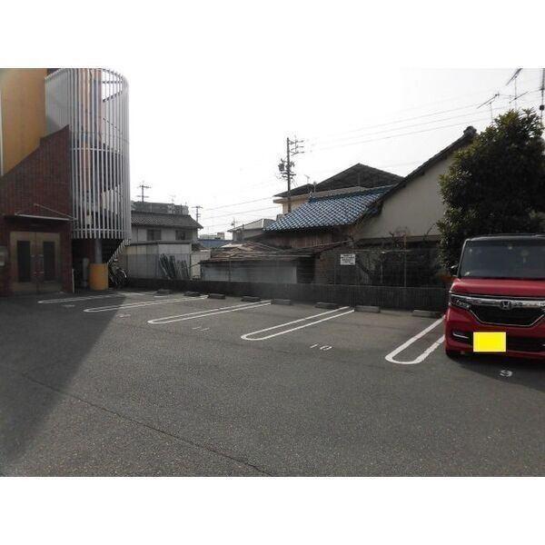 名古屋市港区十一屋マンション 駐車場