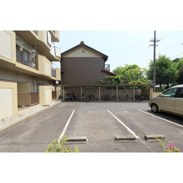 さくらマンション中川　本館 駐車場