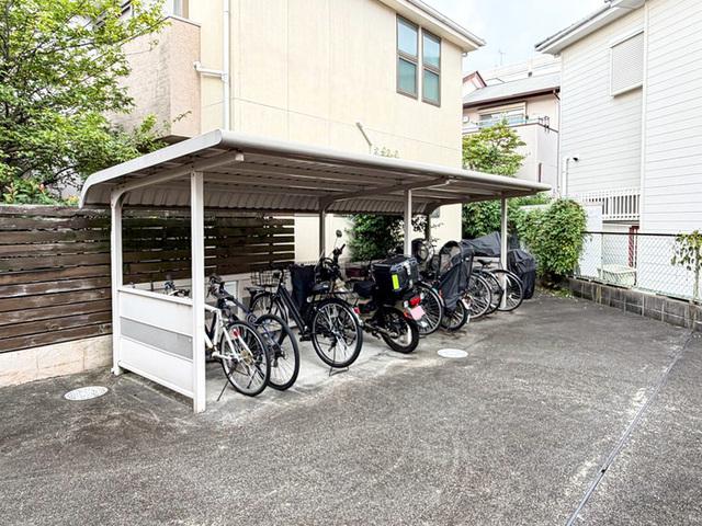 エトワール新瑞（205） 駐車場