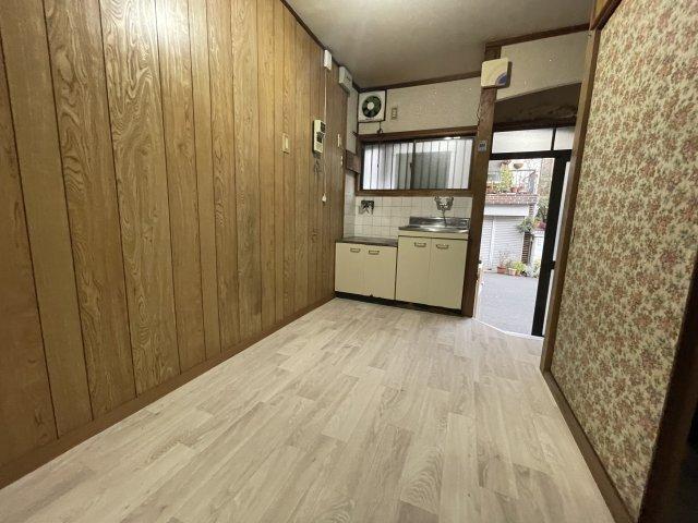 北条5丁目テラス リビング