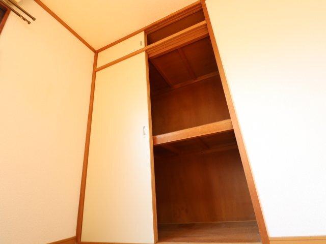 メゾンシェレナ（303） 収納