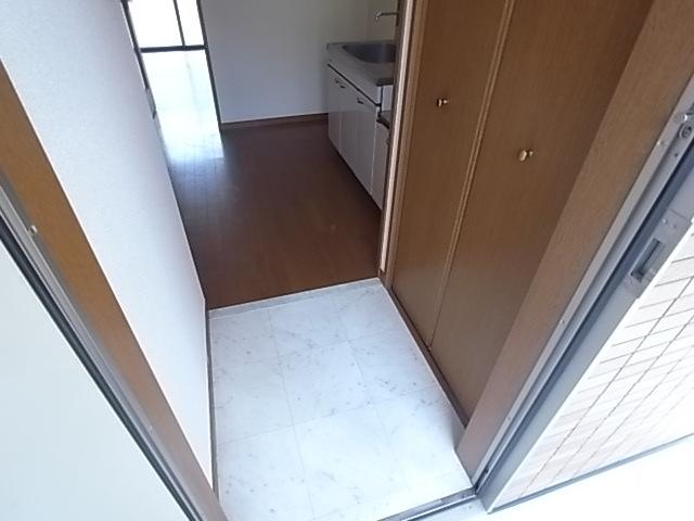 アルミュール桜ヶ丘Ⅱ番館（103） 玄関
