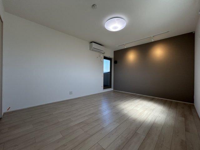 フジパレス鴻池新田Ⅲ番館（302） リビング